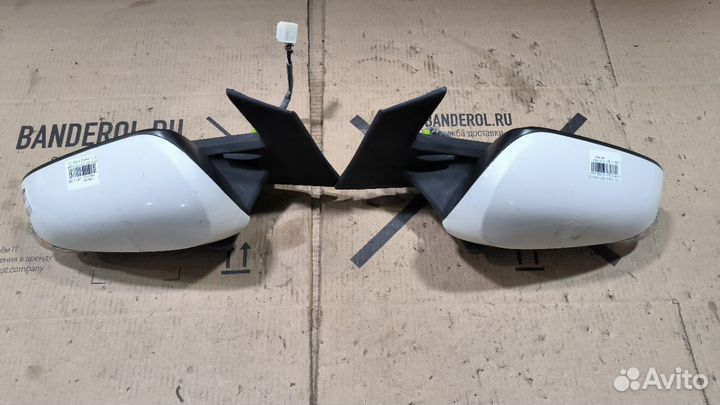 Зеркало Toyota Aqua NHP10