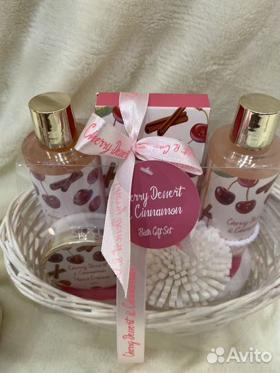 Подарочный набор в корзине