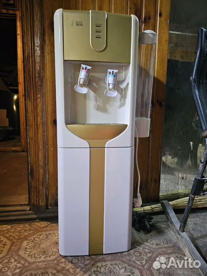 Кулер для воды с холодильником