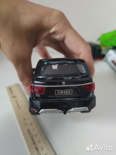 Машинки металлические