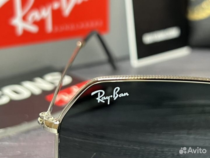 Солнцезащитные очки Ray-Ban RB-3556
