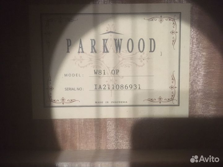 Акустическая гитара Parkwood W81 OP