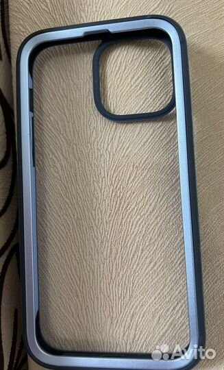 Противоударный чехол на iPhone 13 Pro Max