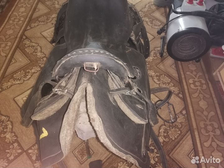 Седло для лошади бу