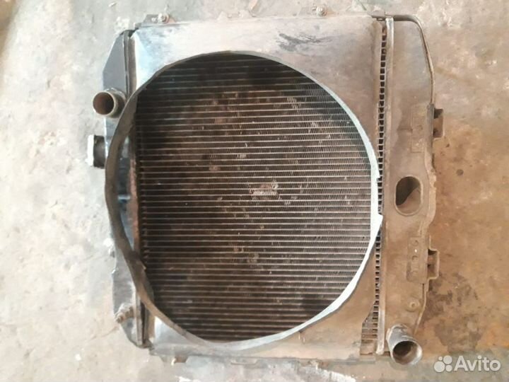 Радиатор охлаждения на УАЗ hunter