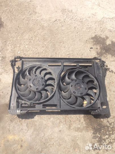 Диффузор вентилятора на Ауди а8 Д3