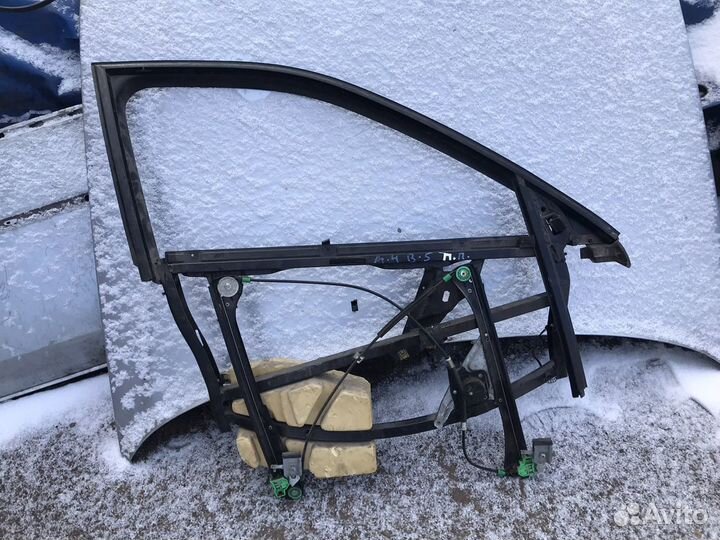 Стеклоподъемник правый передний Ауди А4 Б5