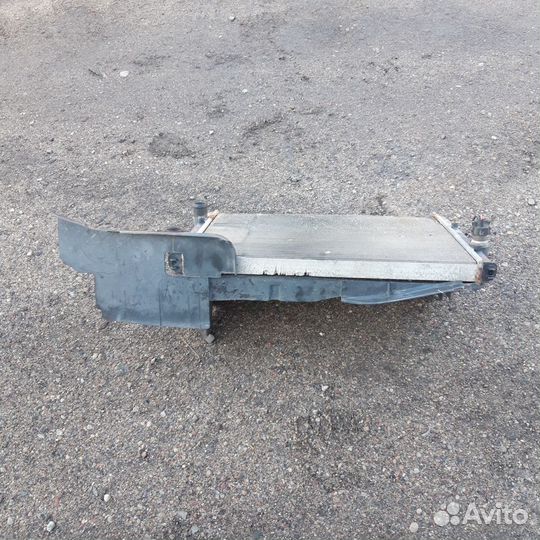 Радиатор охлаждения ауди 80 б4.2.0 бенз