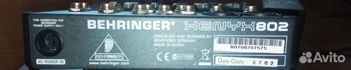 Behringer Xenyx 802 микшерский пульт