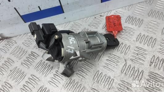 Замок зажигания toyota corolla E12 (LBG17J101)