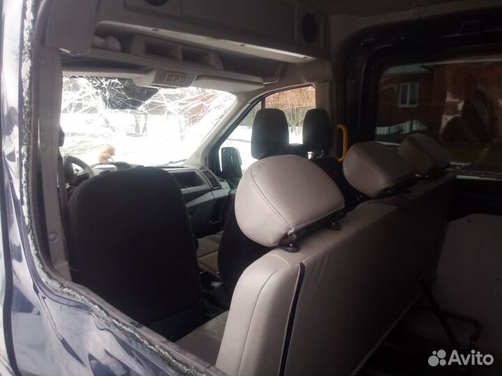 Ford Transit 2.0 МТ, 2015, битый, 210 000 км
