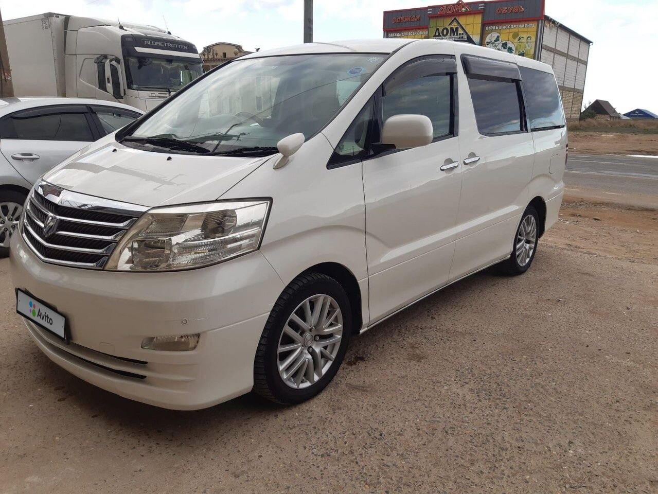 Toyota Alphard: фото владельца