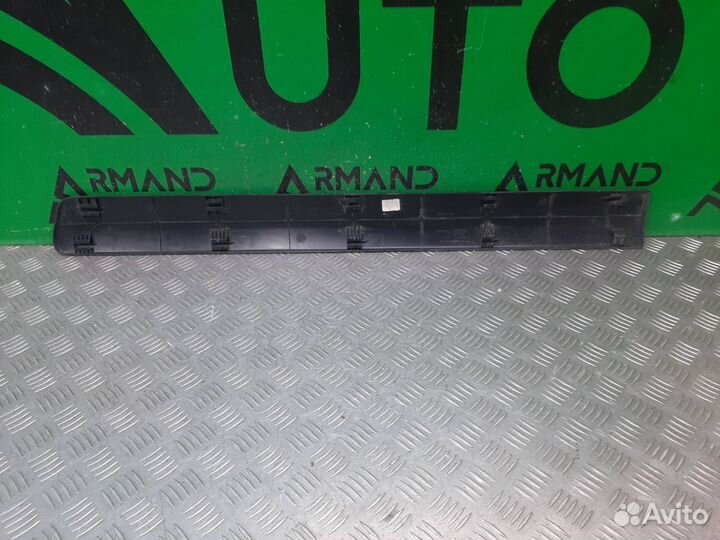 Молдинг двери передний левый LADA Largus 1 2012-Нв