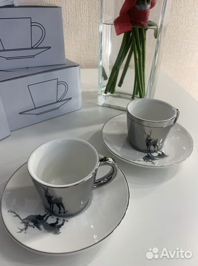 Кофейная пара с зеркальным рисунком