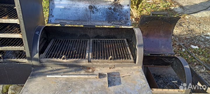 Гриль барбекю smoker