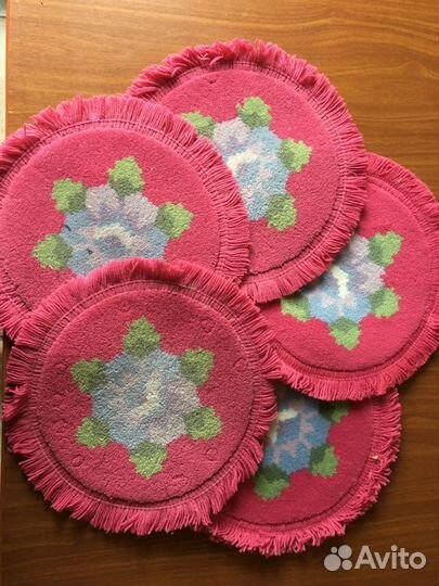 На табурет,новые