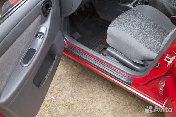 Накладки на пороги дверей Chevrolet Lanos (2005