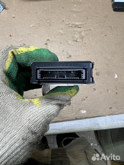 Блок управления бортовой сети LC 200 LX 570