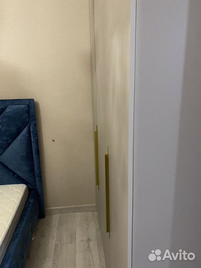 Торцевые ручки для мебели новые