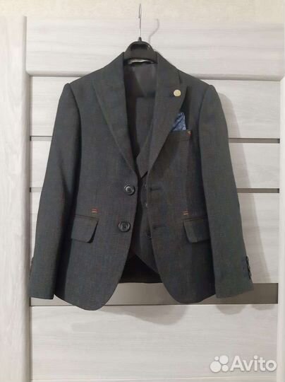 Школьный костюм