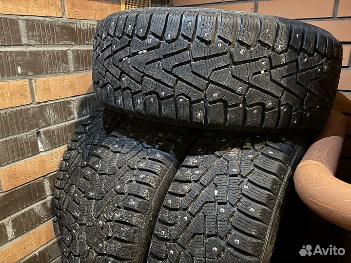 Pirelli Ice Zero 205/55 R16