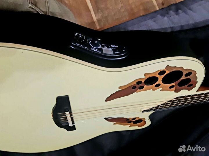 Электроакустическая гитара Ovation+Roland Cube