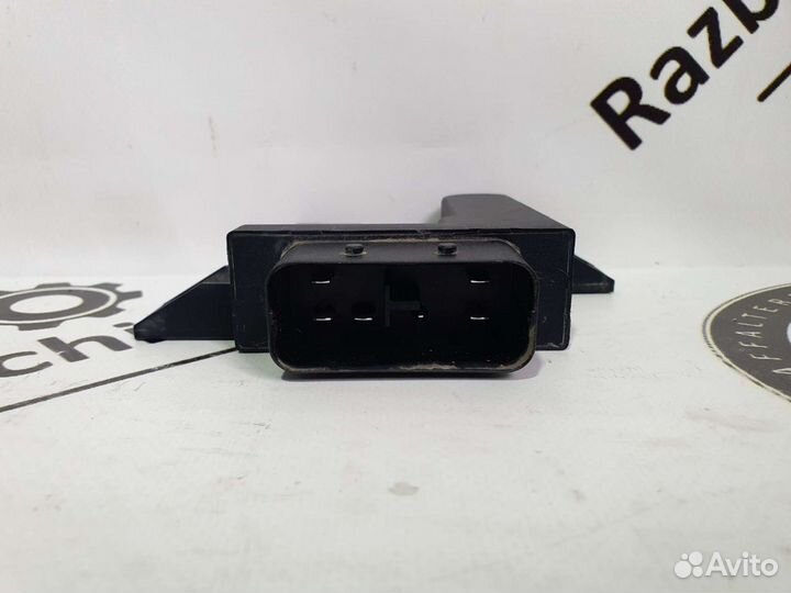 Блок управления топливным насосом для Audi A8 D4