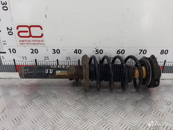 Стойка для Volkswagen Passat 6