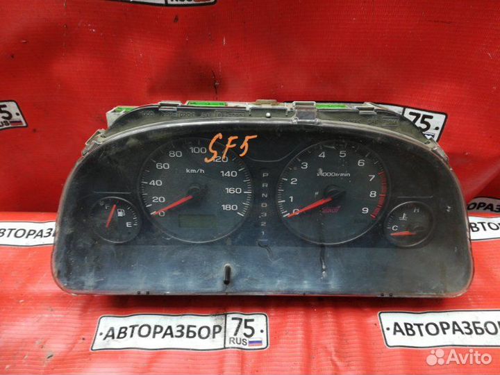 Панель приборов Subaru Forester SF5 EJ205 2001