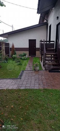 Дом 195 м² на участке 9 сот.