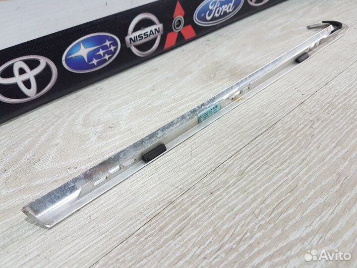 Молдинг стекла задний правый Audi A6 C7 2012