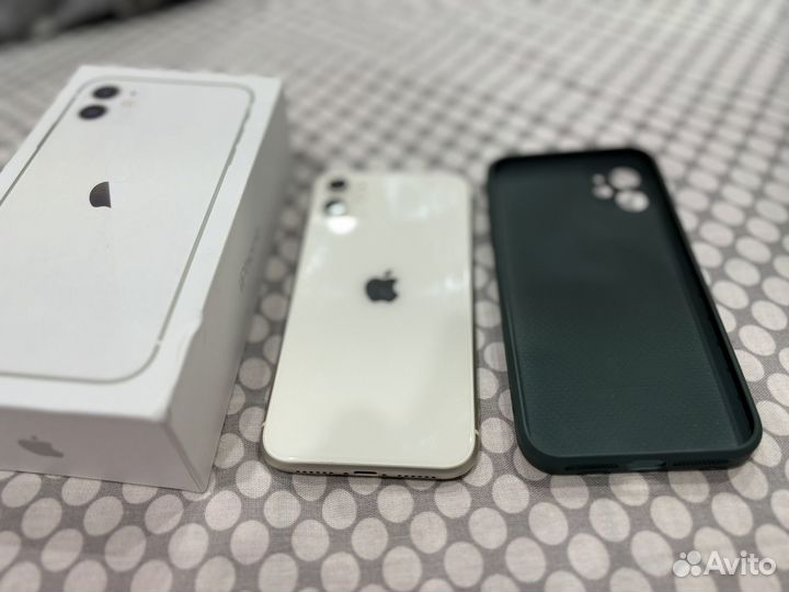 iPhone 11, 64 ГБ