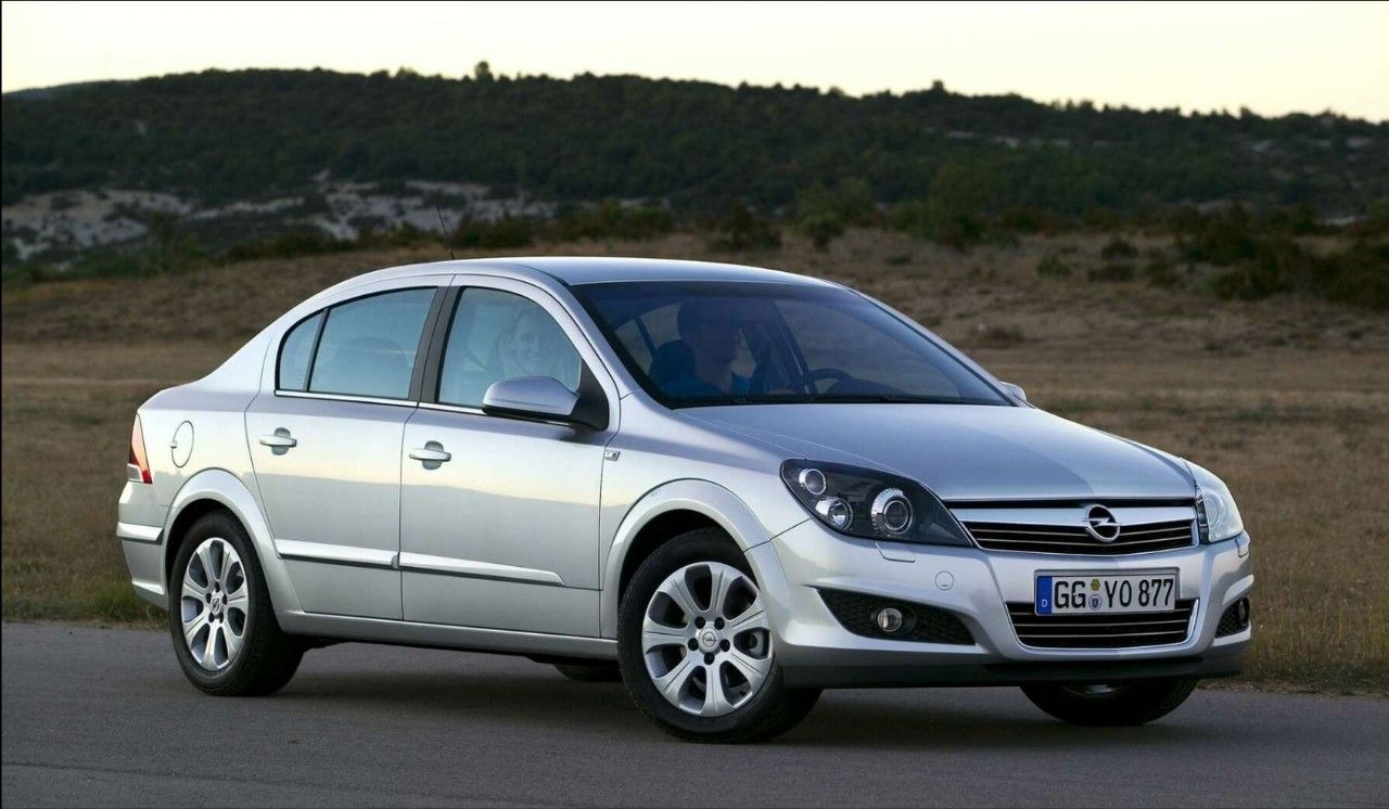 Opel Astra: фото владельца