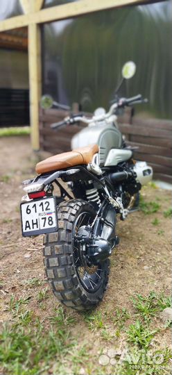 BMW R- Nine T scrambled