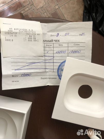 Airpods pro правый наушник и кейс оригинал