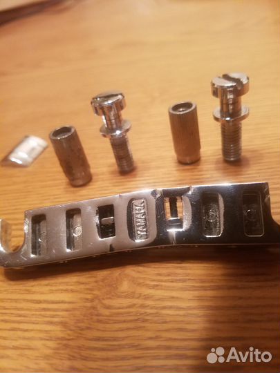 Втулки для бриджа для Yamaha AES420