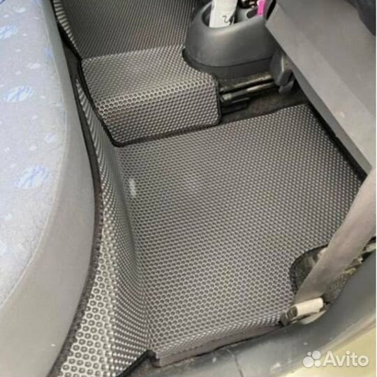 Коврики EVA 3Д на Витз черный+черный