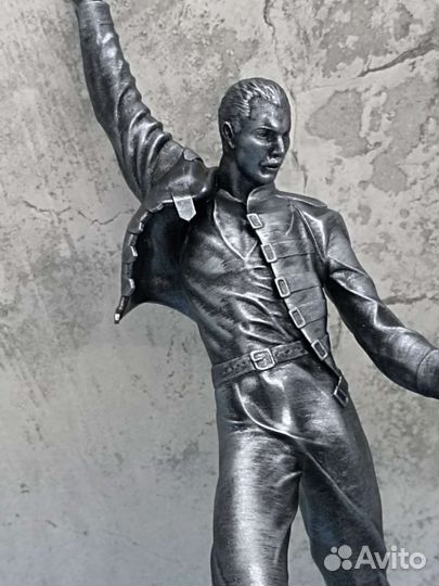 Статуэтка Фредди Меркьюри