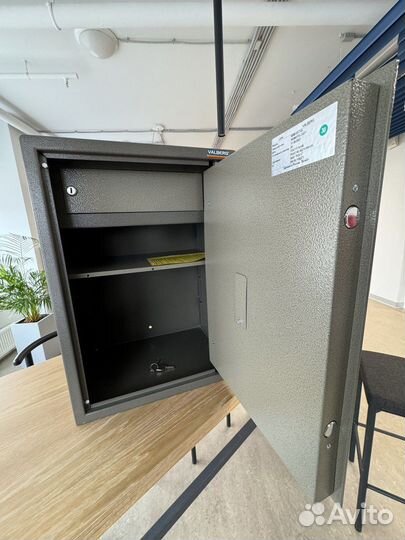 Офисный сейф valberg ASM-63T EL