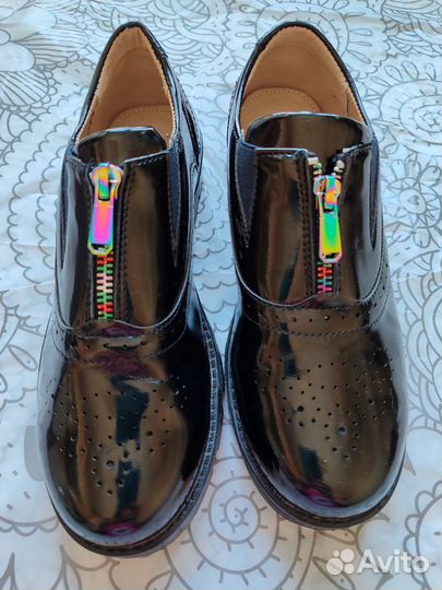 Туфли (полуботинки) для девочки 35 размер