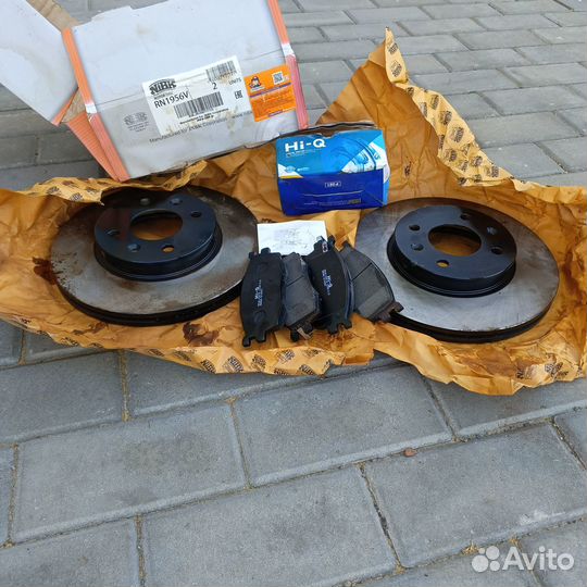Тормозные диски + накладки