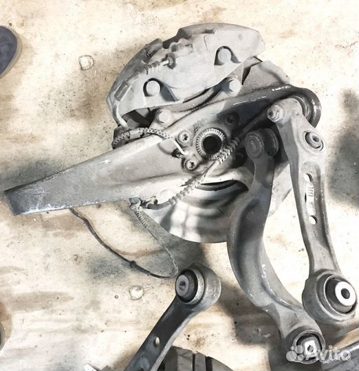 Кулак рычаги подвеска всборе BMW F02 F01 2014