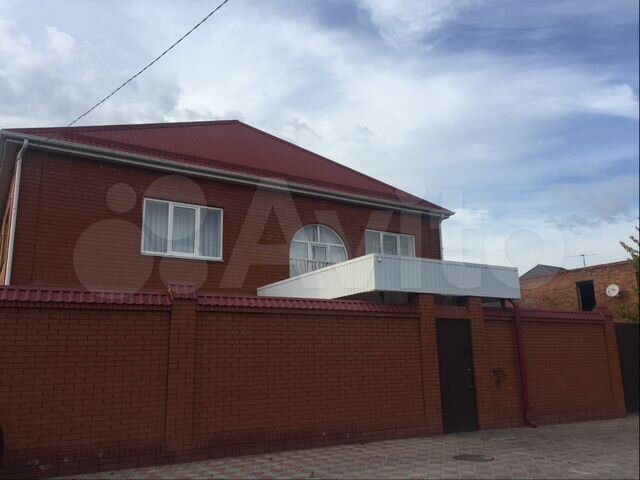 Дом 310 м² на участке 4 сот.