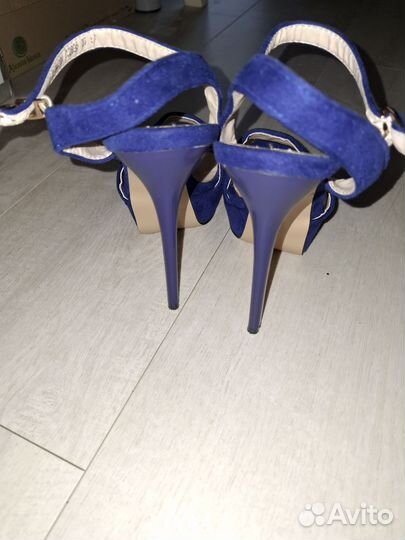 Босоножки женские 37 размер