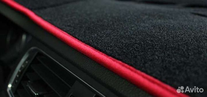 Коврик на торпедо Lancer 10