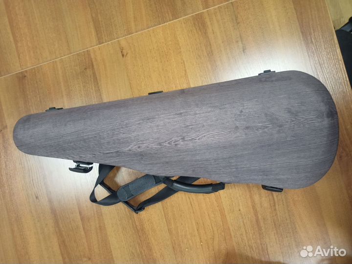 Скрипка 1/2 и скрипичный футляр 4/4