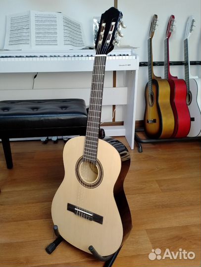 Уменьшенная классическая гитара veston C-45A 3/4