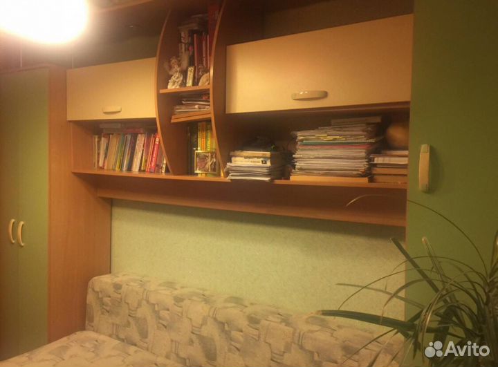 Детская стенка, тумба и письменный стол