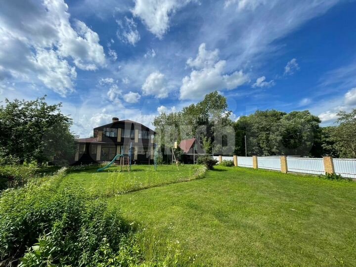 Дом 231,8 м² на участке 18 сот.