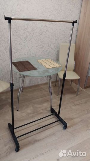 Вешалка напольная